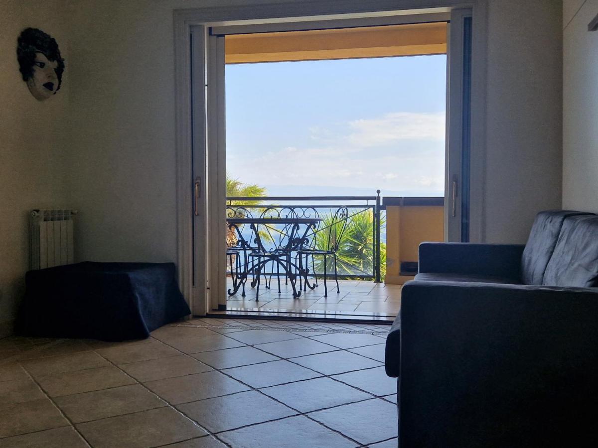 Taormina Bella Vista Apartment In Center With Pool By Taormina Holidays エクステリア 写真